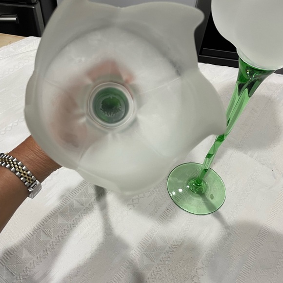 Pair of Vintage Italian Glass Tulip Candle Holders Vases - Picture 3 of 4